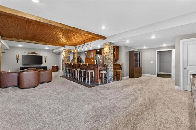 1301 NE TIMBERLINE Court, Lee's Summit, MO 64064
