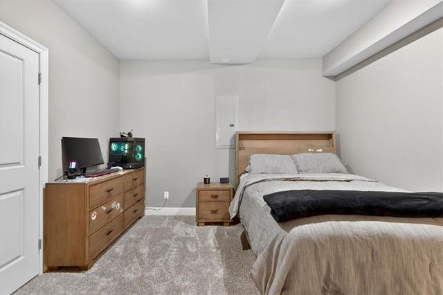 1301 NE TIMBERLINE Court, Lee's Summit, MO 64064