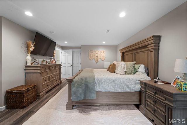 1222 Meramec Heights Drive, Ballwin, MO 63021