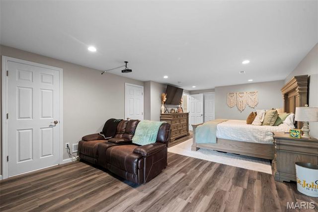 1222 Meramec Heights Drive, Ballwin, MO 63021