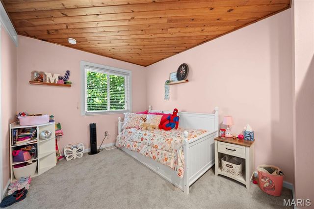 1222 Meramec Heights Drive, Ballwin, MO 63021