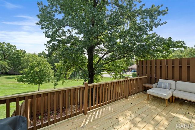 1222 Meramec Heights Drive, Ballwin, MO 63021