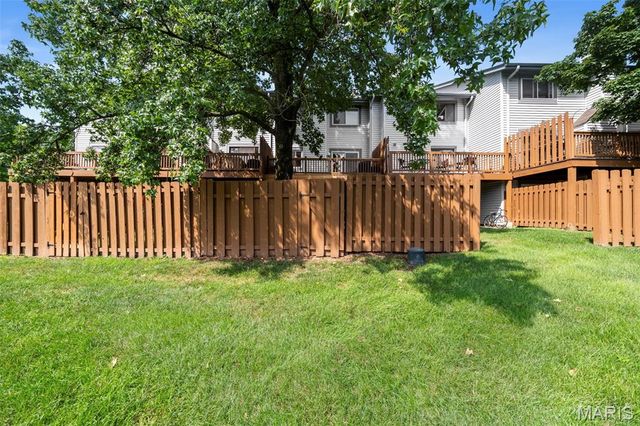 1222 Meramec Heights Drive, Ballwin, MO 63021