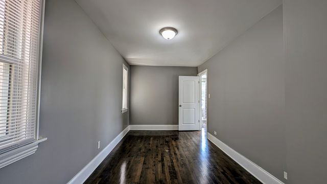 5937 W Eastwood Avenue, Chicago, IL 60630