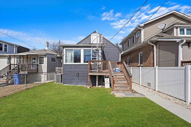 5937 W Eastwood Avenue, Chicago, IL 60630