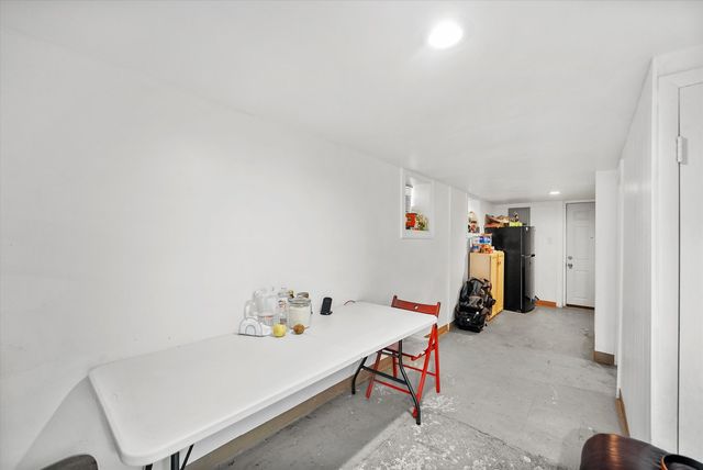 5937 W Eastwood Avenue, Chicago, IL 60630