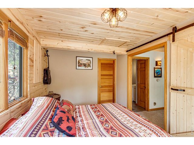 117 Aspen Dr, Lyons, CO 80540