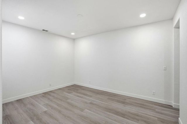 381 Honeybell Street, Los Banos, CA 93635