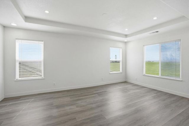 381 Honeybell Street, Los Banos, CA 93635