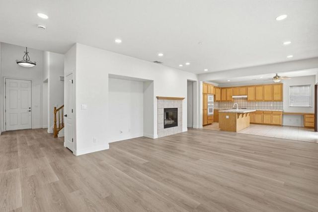 381 Honeybell Street, Los Banos, CA 93635