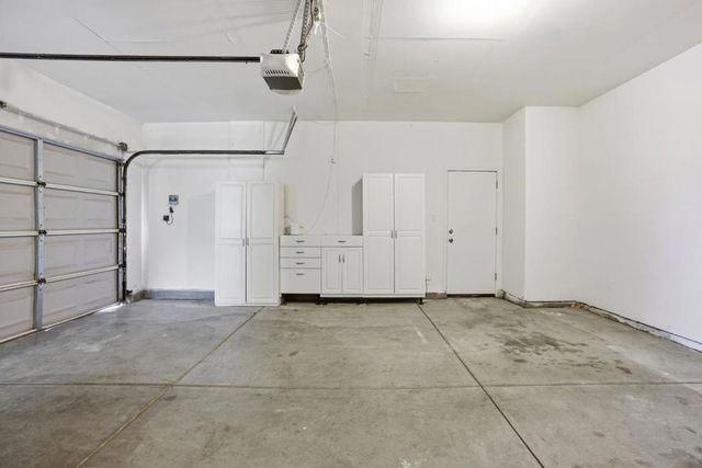 381 Honeybell Street, Los Banos, CA 93635