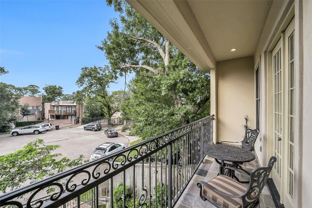 6317 Riverview Way, Houston, TX 77057