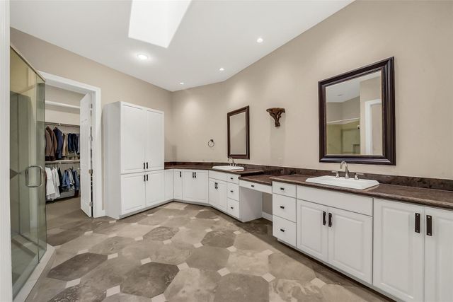 6317 Riverview Way, Houston, TX 77057