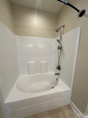 3505 Mossy Oak Villas Cir, Pensacola, FL 32514