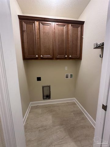 3505 Mossy Oak Villas Cir, Pensacola, FL 32514