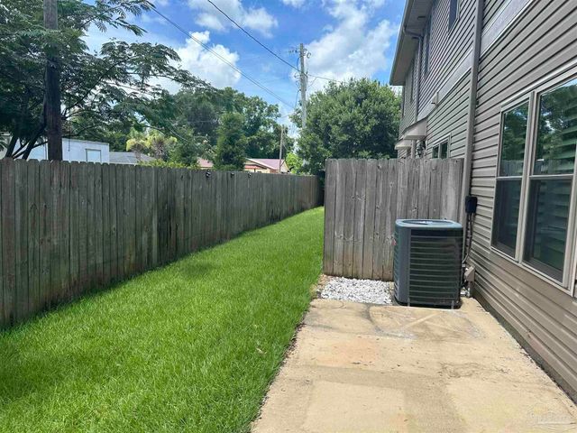 3505 Mossy Oak Villas Cir, Pensacola, FL 32514