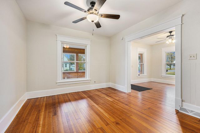 633 S Constantine Street, Three Rivers, MI 49093