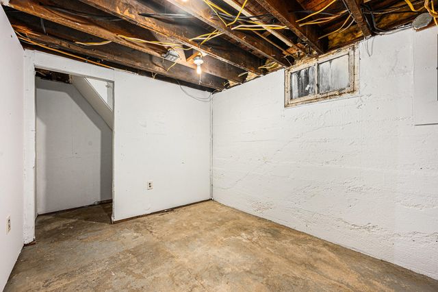 633 S Constantine Street, Three Rivers, MI 49093