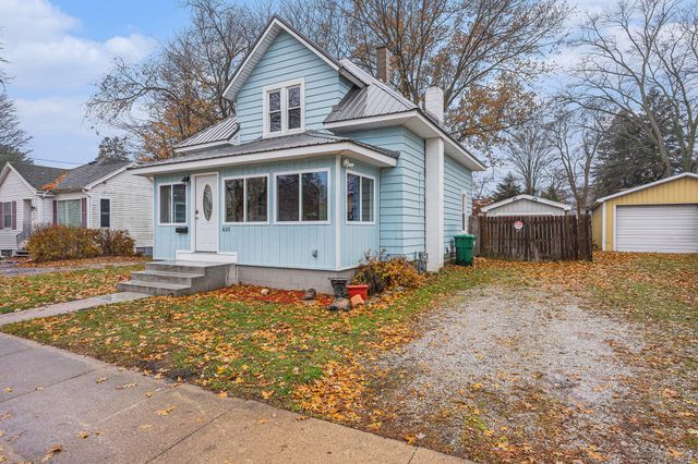 633 S Constantine Street, Three Rivers, MI 49093
