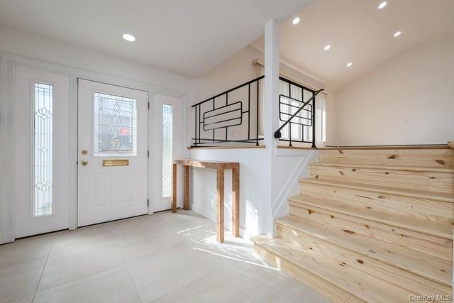 482 Harbor Drive, Cedarhurst, NY 11516