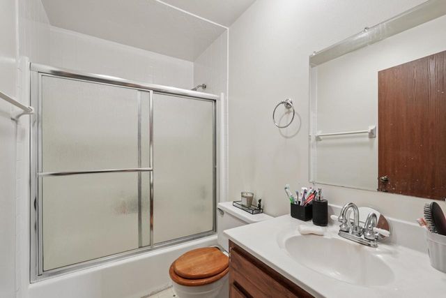 7209 57th AVENUE #201, Kenosha, WI 53142