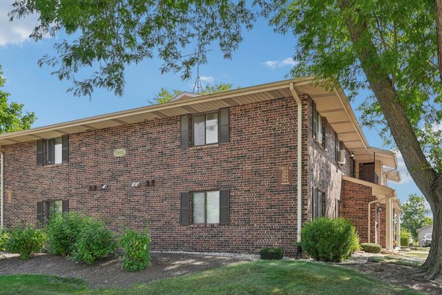 7209 57th AVENUE #201, Kenosha, WI 53142