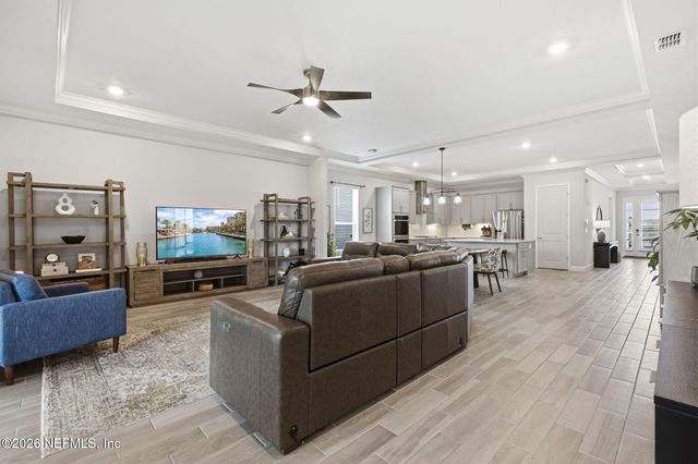 63 CARIBBEAN Place, St. Johns, FL 32259