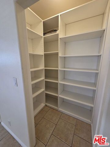 1818 S La Brea Avenue, Los Angeles, CA 90019