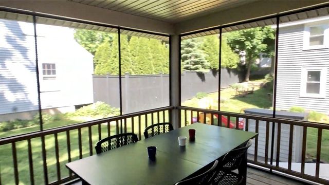 8 Dunedin 0000, Wellesley, MA 02481