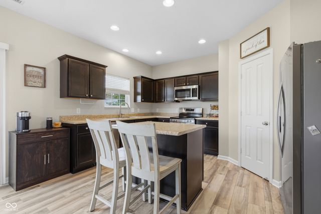 5237 Montevideo Drive, Plainfield, IN 46168