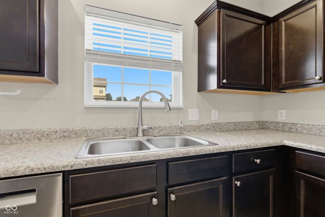 5237 Montevideo Drive, Plainfield, IN 46168