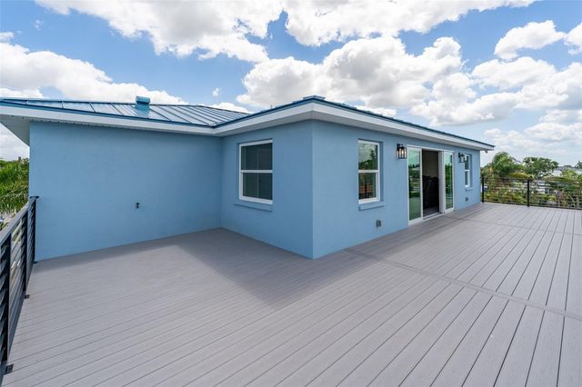 8717 DRIFTWOOD DRIVE, Tampa, FL 33615