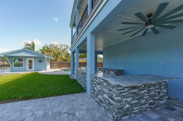 8717 DRIFTWOOD DRIVE, Tampa, FL 33615