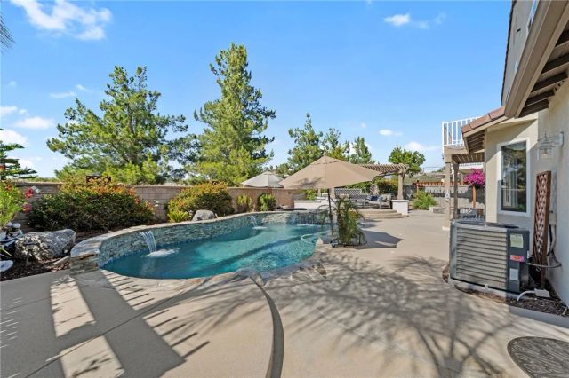 30600 Kentfield Drive, Murrieta, CA 92563