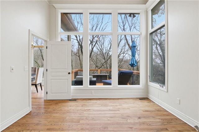 10514 River Hills Drive, Parkville, MO 64152