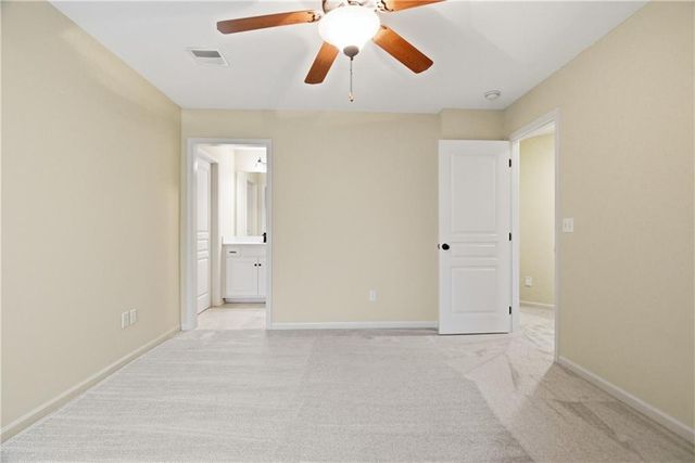 10514 River Hills Drive, Parkville, MO 64152