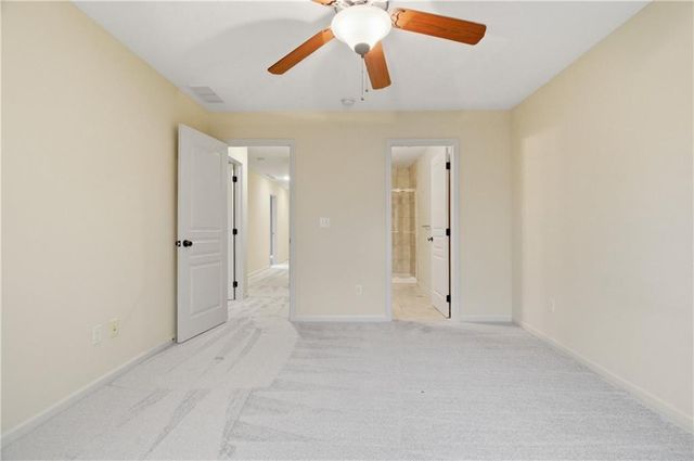 10514 River Hills Drive, Parkville, MO 64152