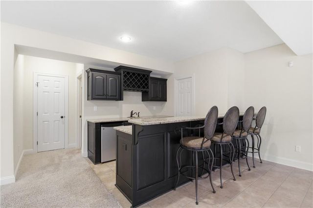 10514 River Hills Drive, Parkville, MO 64152