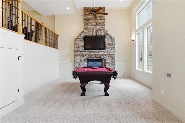 10514 River Hills Drive, Parkville, MO 64152