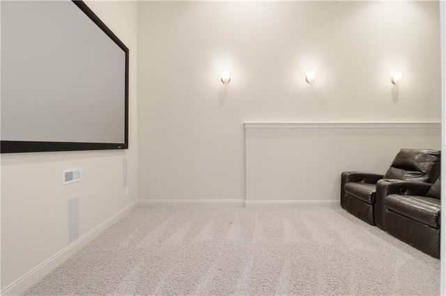 10514 River Hills Drive, Parkville, MO 64152