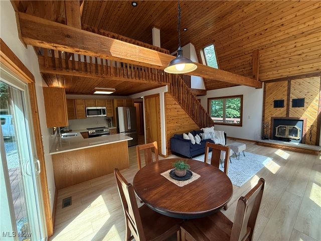 86170 Tappan Highlands Road, Uhrichsville, OH 44683