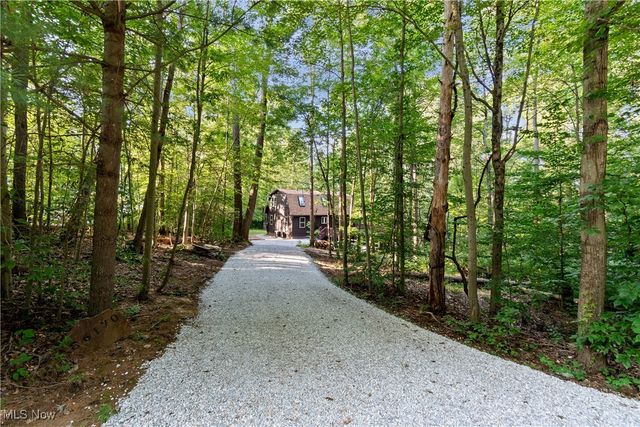 86170 Tappan Highlands Road, Uhrichsville, OH 44683