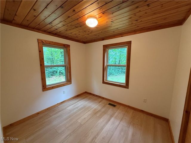 86170 Tappan Highlands Road, Uhrichsville, OH 44683