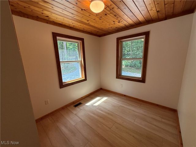 86170 Tappan Highlands Road, Uhrichsville, OH 44683