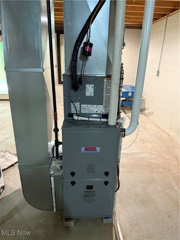 86170 Tappan Highlands Road, Uhrichsville, OH 44683