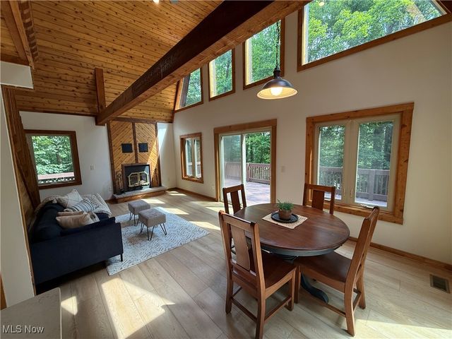 86170 Tappan Highlands Road, Uhrichsville, OH 44683