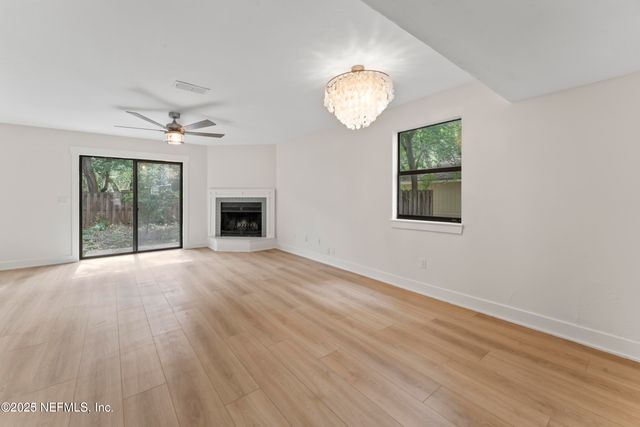 830 MAIN Street, Atlantic Beach, FL 32233