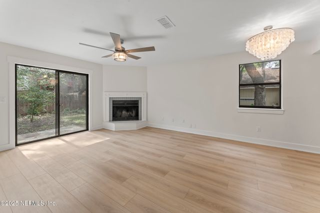 830 MAIN Street, Atlantic Beach, FL 32233