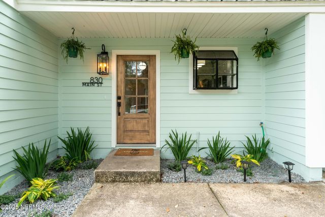 830 MAIN Street, Atlantic Beach, FL 32233