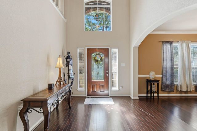 127 Sweet Leaf Grove Lane, Conroe, TX 77384